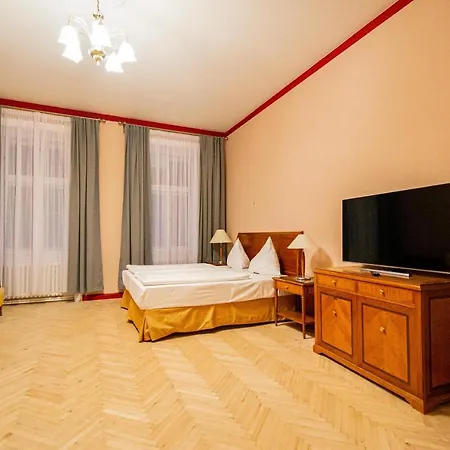 Lägenhet 4 Bedrooms 130m2 At The Main Square