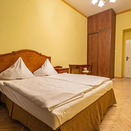 Appartement 4 Bedrooms 130m2 At The Main Square *