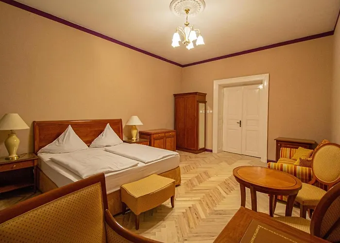 4 Bedrooms 130m2 At The Main Square Praag