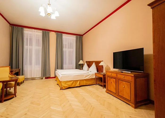 Appartement 4 Bedrooms 130m2 At The Main Square