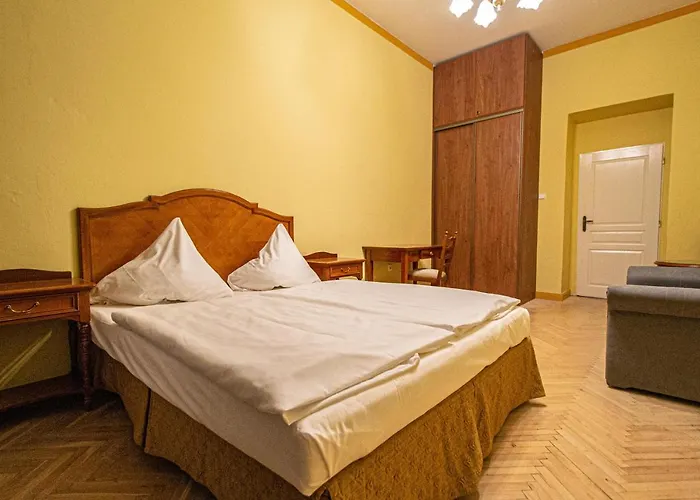 Appartement 4 Bedrooms 130m2 At The Main Square *