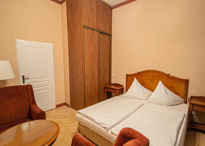 4 Bedrooms 130m2 At The Main Square