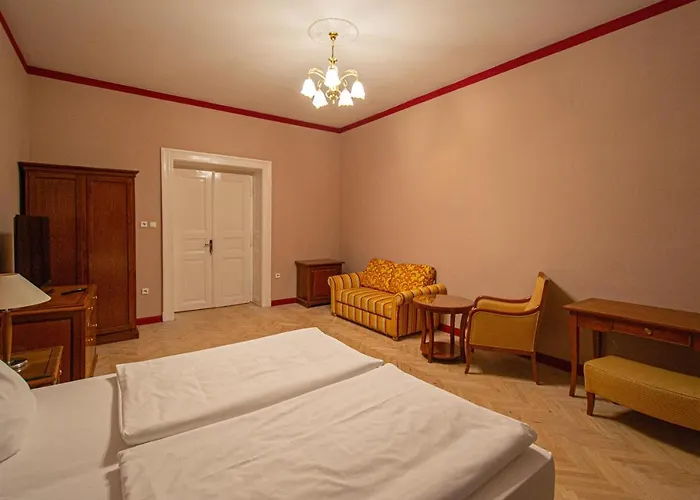 4 Bedrooms 130m2 At The Main Square Appartement